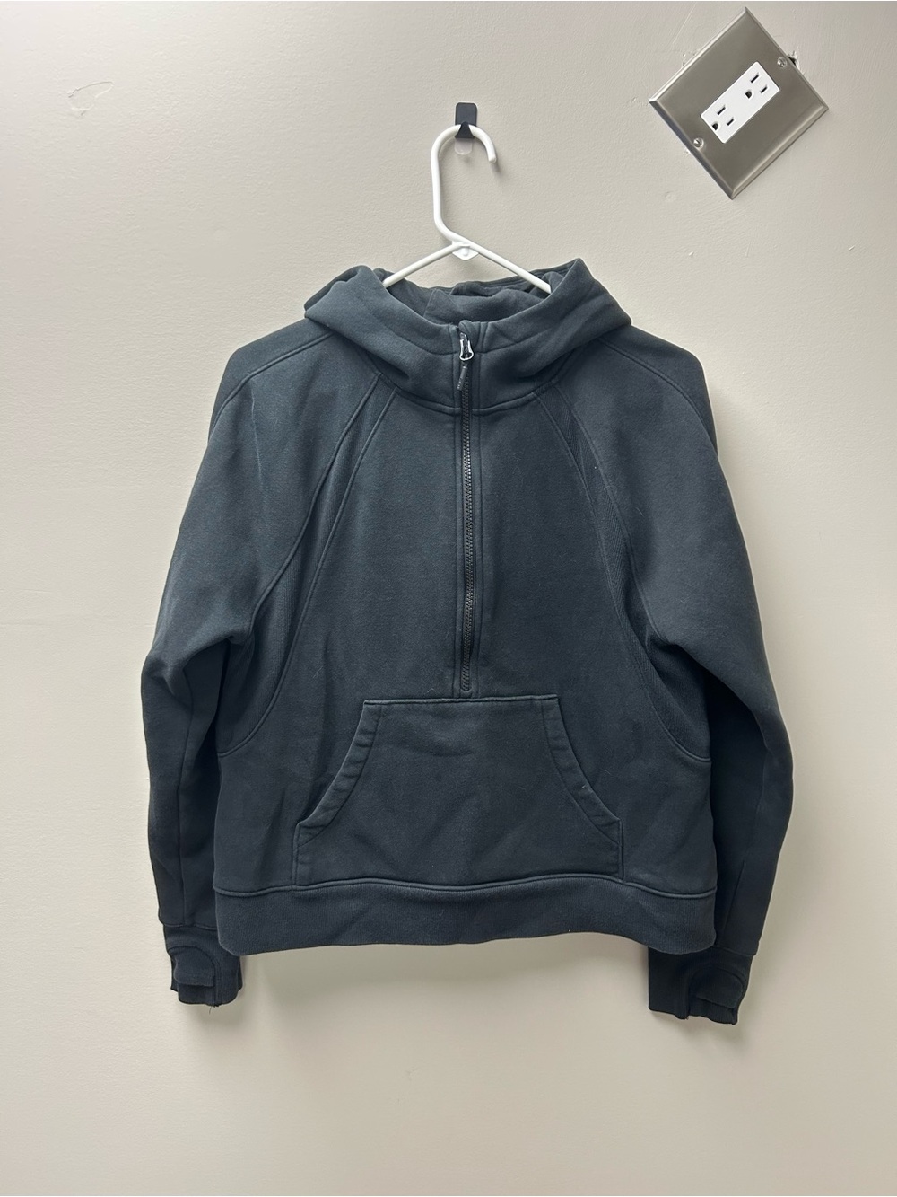 Lole Women’s Black Pull Over Quarter Zip Hoodie